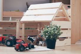 Bereits seit ende des 17. Ikeahack Diy Bauanleitung Fur Einen Bauernhof Traktorschuppen Aus Ikea Knagglig Kisten Mamahoch2