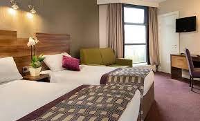 Jurys inn glasgow offers 321 accommodations with safes and coffee/tea makers. Jurys Inn Glasgow 80 1 5 3 Glasgow Hotel Deals Reviews Kayak