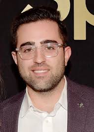 Spotify Official Overseeing Rogan, Podcast Partnerships to Exit