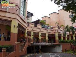Hougang green is located at 5 buangkok green in district 19 (hougang, sengkang) of singapore. Hougang Green Shopping Mall Image Singapore