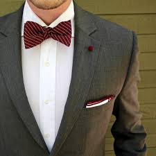 Black And White Striped Blazer Mens Bow Tie Fashion With A Maroon Striped Bow Tie Maroon Lapel Knot White Button Up Shirt Gray Bla Hochzeitsanzuge Manner Stile Fur Manner Hochzeitskleider Vintage