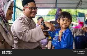 Duit raya 2019 at rm400.00 in kuala lumpur, kuala lumpur, wp kuala lumpur. Young Asian Malay Kids Image Photo Free Trial Bigstock