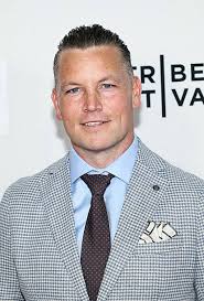 Cardboard Gangsters (2017)