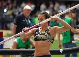 До настоящего время их не смог никто побить. Kratkaya Biografiya Eleny Isinbaevoj Olimpijskoj Chempionki