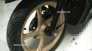 Tromol ini terbuat dari material alumunium, yang dicetak dengan mesin cnc, jadi bisa pakai pelek ukuran lebar sesuai tromol pcx buatan vnd racing ini juga terlihat mentereng dengan warna krom dan tampak menarik. Velg Warna Gold Doff Nmax 155 Black Page 3 Line 17qq Com Cat Velg 3 Warna Pakai Cat Kaleng Rev One