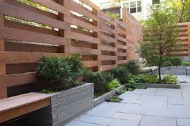 18 Attractive Privacy Screens For Your Outdoor Areas Omg Lifestyle Blog Modern Fence Design Fence Design Backyard Fences