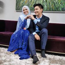 Free sweetnya gandingan emma maembong alvin chong awaksukasayatak mp3. Alvin Chong é¾ç'¾æ¨º The Love Story Between An Apek And A Nenek Kebayan Thanks For The Love And Support Awaksukasayatak Facebook