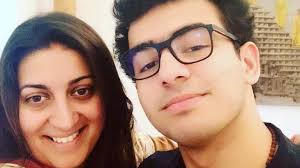 Smriti irani is an indian politician, former model, television actress and producer. Zohr Irani Smriti Irani S Son Wiki Biography Age Images Family More News Bugz