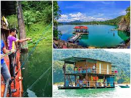 Ketenangan dek kehijauan alam semula jadi di tasik kenyir memang salah satu pasar yang terkenal di terengganu ialah pasar payang.ia terletak di tepi sungai terengganu. Tasik Kenyir Meriah Giler Pada Musim Tengkujuh Libur
