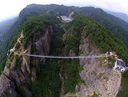 Chinese Skywalk World S Longest Glass Bridge Spans Two Cliffs Urbanist