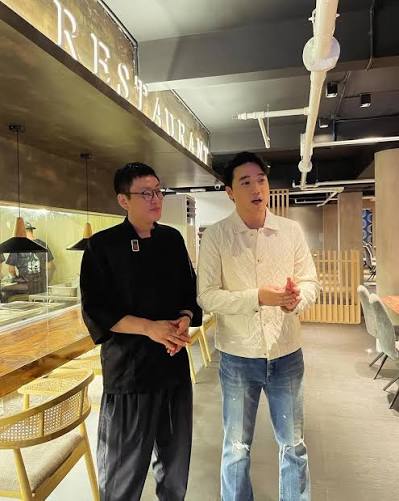 It's Showtime' host Ryan Bang tells the story of how his Korean restaurant,  Paldo, came to be. READ: #CelebrityNews #Kapamilya