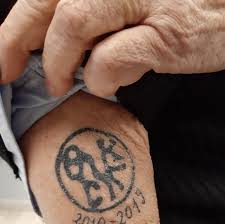 Maybe you would like to learn more about one of these? O Mpoytarhs Xtyphse Neo Tatoyaz Ti Symbolizei People Amp Style Eidhseis