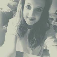 Evie Harding (@xox_evierose)