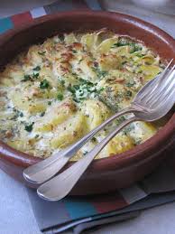 La Cuisine D Ici Et D Isca Gratin De Pommes De Terre Au Fromage Et Aux Fines Herbes Pomme De Terre Au Fromage Gratin Pomme De Terre Gratin De Pommes