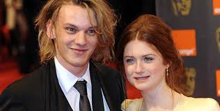 Michael alan welch (born july 25, 1987) is an american actor. Potter Hexe Verlobt Sich Mit Twilight Vampir