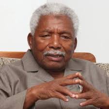 Historia Nzima ya Maisha ya Ali Hassan Mwinyi.