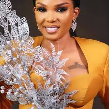 Wow CONGRATULATIONS TO YOU iya iyawo to glorious 👏🏿 🙌