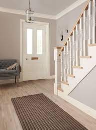 She's replicated the same colour scheme from the opposing wall to tie the whole landing space together as a room in itself. First Impressions Put In Fittingly Era To Find The Money For Your Admittance Hall The Wow Factor Acquire Inspired B Hallway Designs Hallway Colours Hall Decor