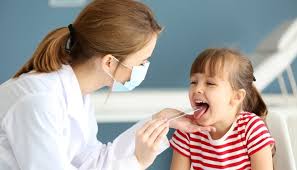 The signs and symptoms include a sore throat, fever, headaches, swollen lymph nodes, and a characteristic rash. Scarlattina Le Risposte A 12 Domande Frequenti Uppa It
