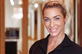 Julie Lessard's Instagram, Twitter & Facebook