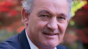 Better prepared' businessman Peter Casey to run for president again after  Higgins departure