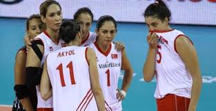 A milli kadın voleybol takımı çin çin türkiye maçı canlı izle trt spor yıldız filenin sultanları fivb milletler ligi türkiye. Turkiye Bayan Voleybol Takimi Rusya Yi 3 2 Maglup Etti Dailymotion Video