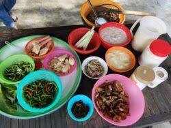 Mak aku tak reti buat.kitorang jemur kulit lembu mintak jiran masakkan. Sambal Tahun Kulit Lembu Utusan Digital