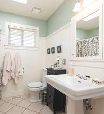 Chair rails our clear polycarbonate chair rails are designed to protect walls from impacts from foot traffic and furniture. 50 Pictures And Ideas For Chair Rail Molding Projects
