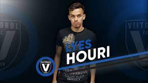 Lyes hafid houri is a french professional footballer who plays as a defensive midfielder for hungarian side fehérvár fc. Info Fm Lyes Houri A La Conquete De La Roumanie Avec Gheorghe Hagi