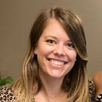 Randi Muir's Instagram, Twitter & Facebook