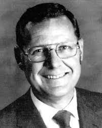 Edward Chenoweth's Instagram, Twitter & Facebook