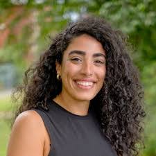 Yara Beaini's Instagram, Twitter & Facebook