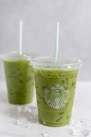 Many people trying to make better food choices steer away from their usual coffee fix and instead indulge in a delightfully refreshing treat of a green tea matcha smoothie, especially when the warmer weather makes sipping hot coffee less appealing. Iced Pineapple Matcha Latte Drink Recipe Wonkywonderful