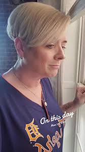 Topless Sunbathing Moments That Celebrate Body Positivity