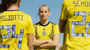 Mit dem geld sollen unter anderem nötige reparaturen an den gehegen und tierarztkosten bezahlt werden. Adidas Schweden Frauen Wm 2019 Trikot Weist Einzigartige Nummern Auf Alles Was Du Wissen Musst Nur Fussball
