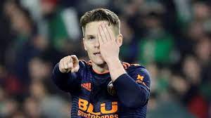 1 day ago · kevin gameiro ha terminado su contrato con el sevilla y toda aquella especulación que lo ponía en ruta del betis parece haberse extinguido. Gameiro Resucita Al Valencia As Com