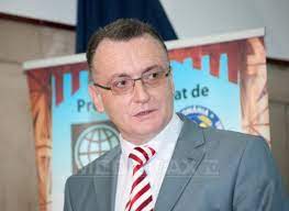 He had previously hold the same position in ponta iv cabinet, and, between 5 and 17 november 2015, acted as prime minister of romania. Biografie Sorin Cimpeanu Rector La Agronomie Vine La Ministerul EducaÅ£iei