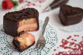 L'alchermes è un po' demodè, in effetti. Mini Torta All Alchermes I Profumi Della Mia Cucina