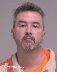 Drew Thurston's Instagram, Twitter & Facebook