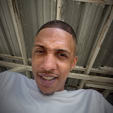 Mane beating everyone in prayer so he can be first 😂🤣🤣🤣🤣🤣