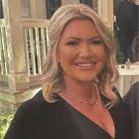 Lindsey Sisk's Instagram, Twitter & Facebook