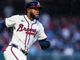 Yankees claim Bryan De La Cruz from Braves, move Stanton to 60-day IL | theScore.com