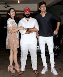 Pin By Mehreenmohammed On Star Kids Bollywood Celebrities Bollywood Couples Sara Ali Khan