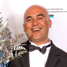 About Us :: All About Auctions