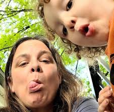 The Northern Lights are here! Crazy G4 solar storm hit earlier and I'm up 