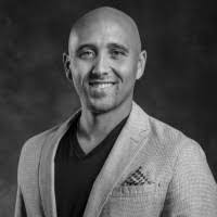 Chris Lenz's Instagram, Twitter & Facebook