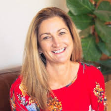 Danielle Head (@DanielleHead212)