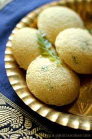 Home » quick masala idlis (spicy semolina steamed cakes). Rava Idli Steamed Semolina Cakes Ruchik Randhap