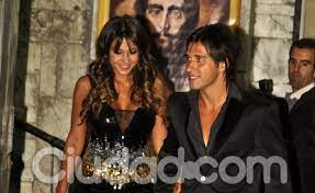 Domínguez began his career with vélez sársfield in 1996. Las Fotos Del Casamiento De Brenda Bianchi Y Eduardo Dominguez Ciudad Magazine