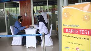 Video Ratusan Penumpang Kereta Jarak Jauh Pilih Rapid Test Berbayar Di Stasiun Pasar Senen Warta Kota